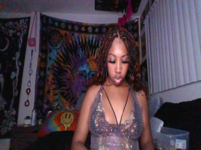 Live sex webcam photo for hennyhoneypot #259733935