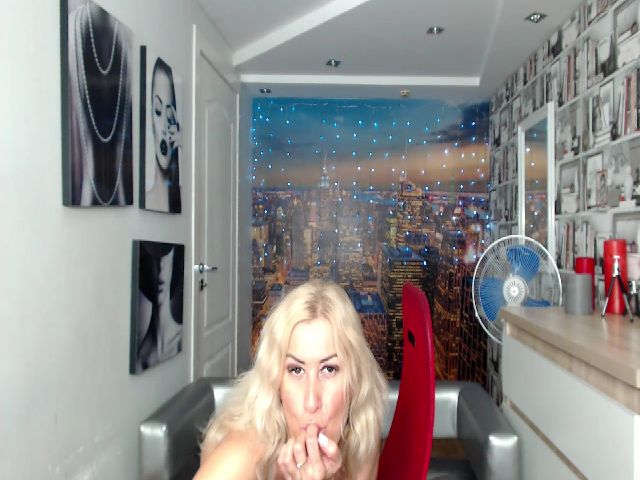 Live sex webcam photo for Lovely_della #257670054