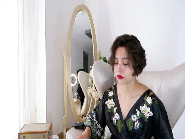 Live sex webcam photo for Anne_boleyn_ #263287206