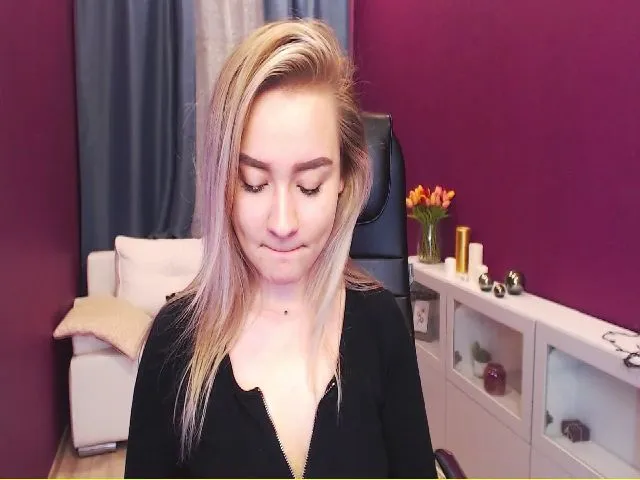 Live sex webcam photo for Kara_Smith #252342411