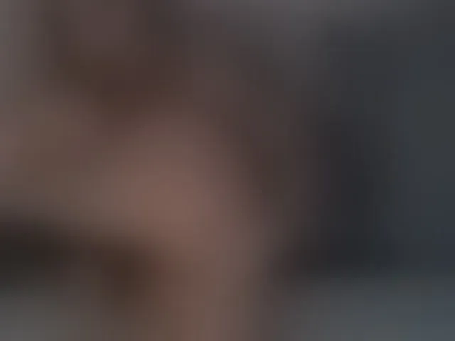 Live sex webcam photo for JuliaJuliette #256177953