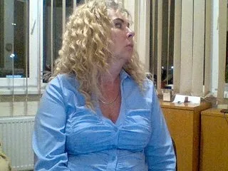 Live sex webcam photo for Luiziana111 #240675361