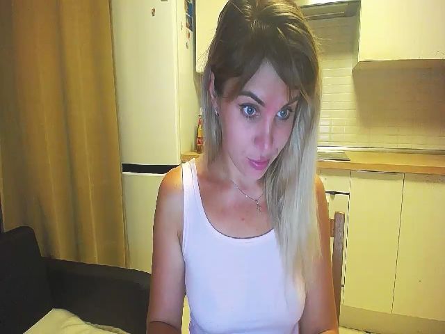 Live sex webcam photo for Sicille #260845096