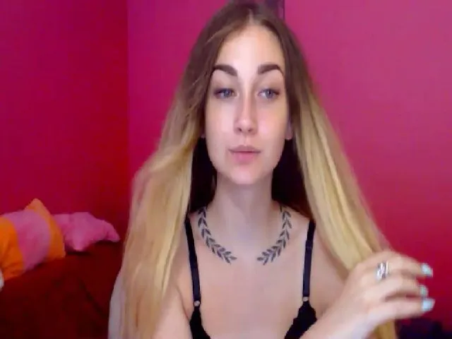 Live sex webcam photo for Lolly__Pop__ #260398572