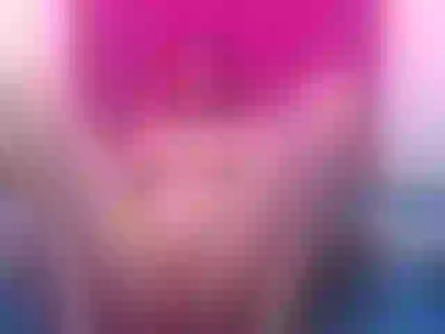 Live sex webcam photo for Redmilf_69 #260300072