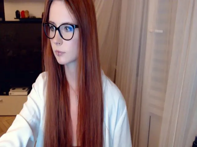 Live sex webcam photo for Klementina666 #254911174
