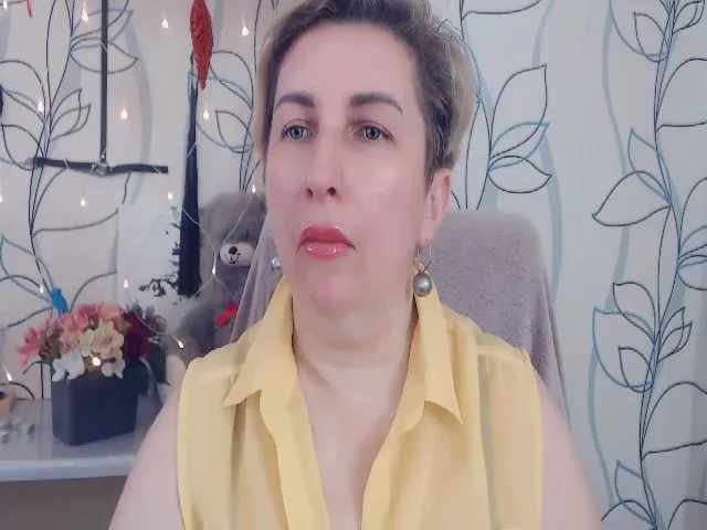 Live sex webcam photo for DepravedMadam #252986138
