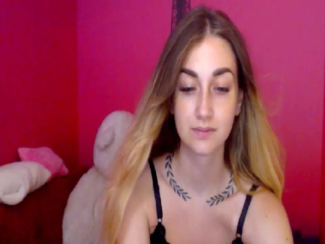 Live sex webcam photo for Lolly__Pop__ #260235313