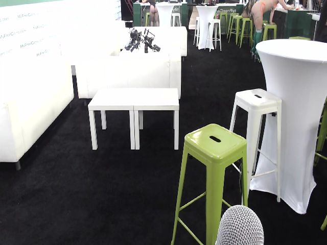 Live sex webcam photo for Itsivyblue #254901232