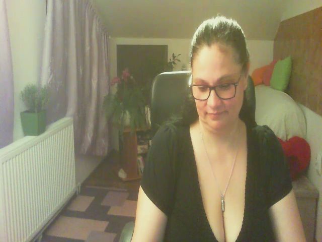 Live sex webcam photo for boosty4you #265165230