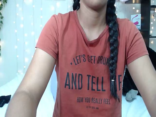 Live sex webcam photo for JOLIE_ABALO #264131032