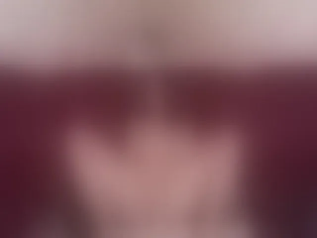 Live sex webcam photo for JulieBerryX #252660742