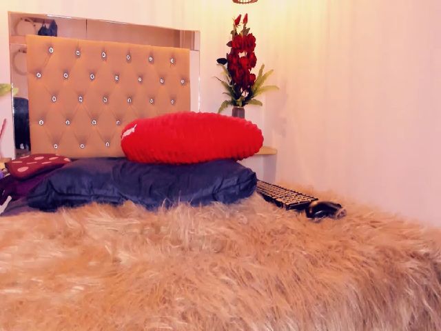 Live sex webcam photo for Saory_kido #258944060