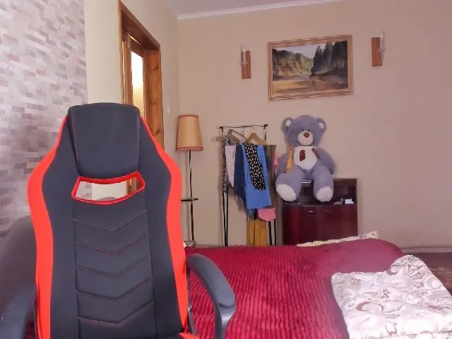 Live sex webcam photo for AnnaTY98 #260058811