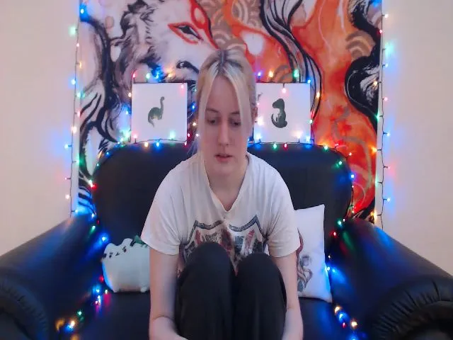 Live sex webcam photo for SolaraSweet #260161804