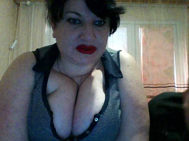 Live sex webcam photo for KleOSnow #241131199