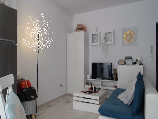 Live sex webcam photo for Aly_Ravennx #253741188