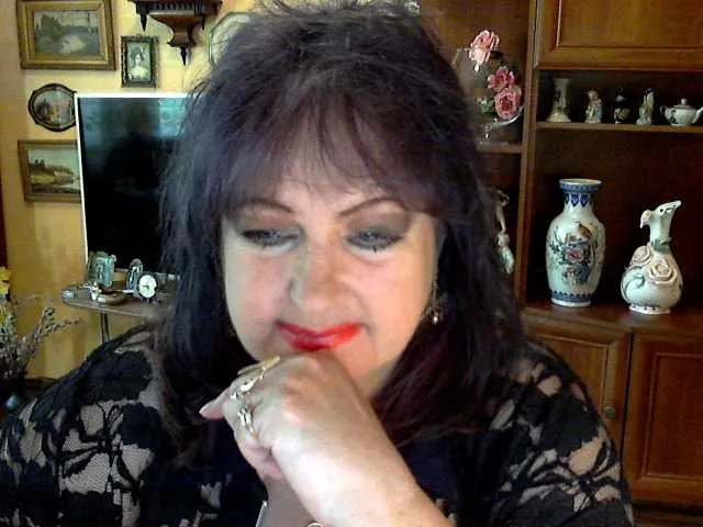 Live sex webcam photo for ElenaZed #287984962