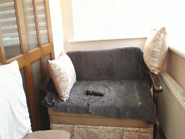 Live sex webcam photo for Angelina_Xox #258117306