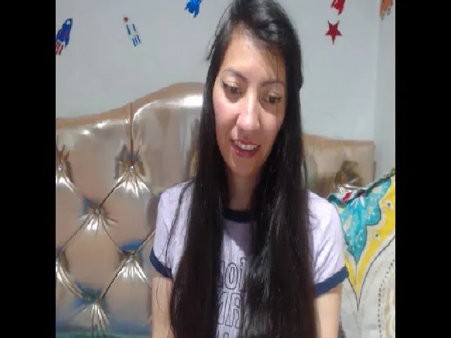 Live sex webcam photo for Kaymilf #258387757