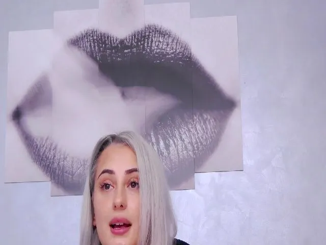 Live sex webcam photo for AnissaMaze #257376410