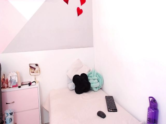 Live sex webcam photo for Mila_ocean #252529295