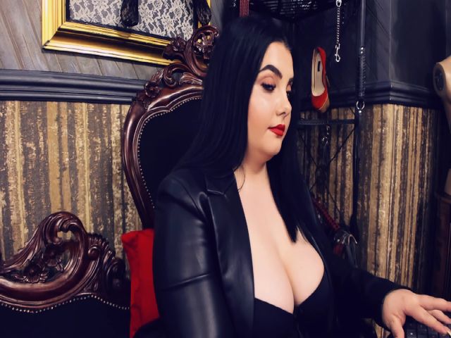 Live sex webcam photo for MelissaGlow #256352423