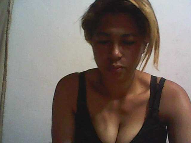Live sex webcam photo for biglove10 #259247408