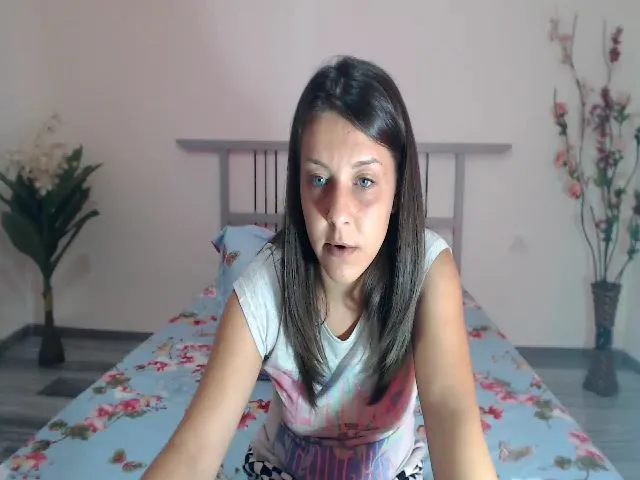 Live sex webcam photo for Ceraselalove #259950015