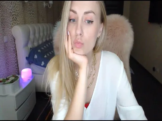 Live sex webcam photo for MissSurprice #253875124