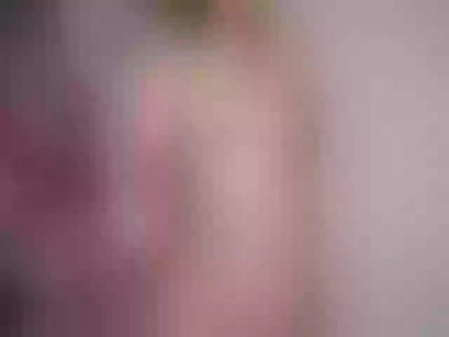 Live sex webcam photo for Noonalatin #256322042