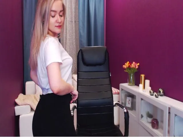 Live sex webcam photo for Kara_Smith #252928195