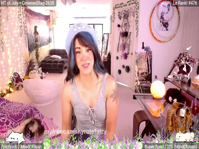 Live sex webcam photo for HyruleFairy #253897703