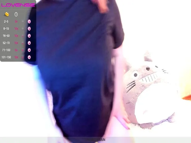 Live sex webcam photo for MoaningLisa_ #255343538