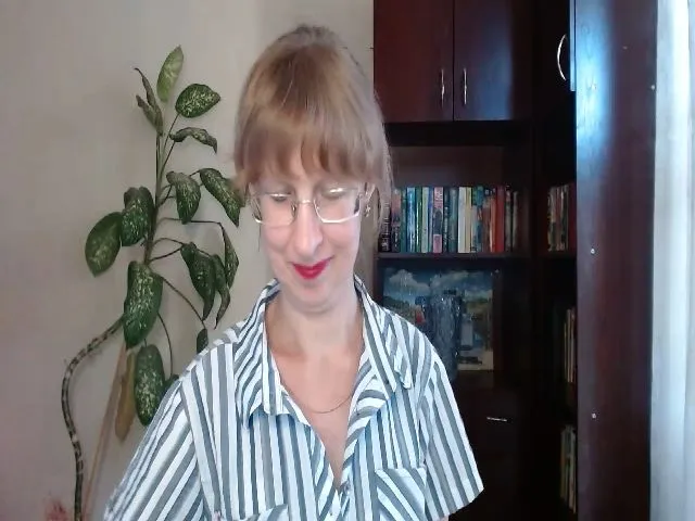Live sex webcam photo for Superledystar #259322410