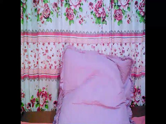 Live sex webcam photo for Indiantopaz69 #252446704