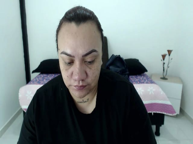 Live sex webcam photo for KimmyStone #256886056