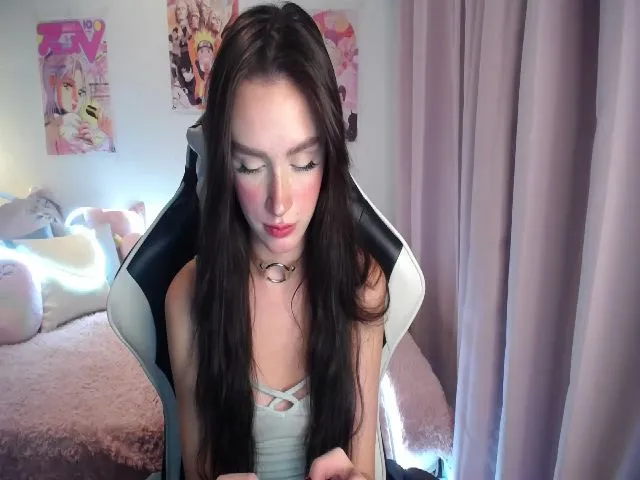 Live sex webcam photo for AliceXsweeT #264568157