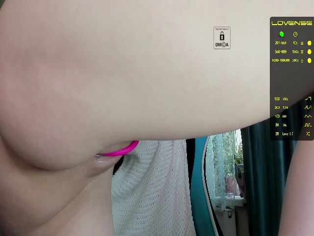 Live sex webcam photo for Elysi_ #254111927