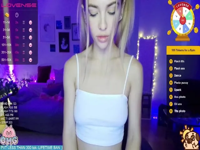 Live sex webcam photo for FunnyMinni #254507553