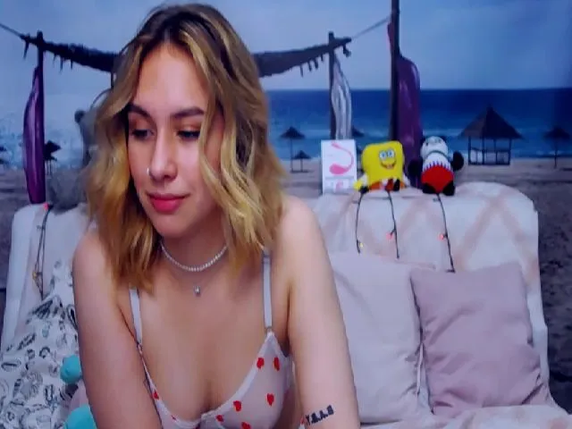 Live sex webcam photo for AlisMonrov18 #255526511