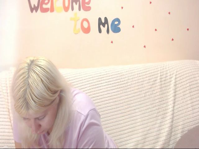 Live sex webcam photo for Kylie_Pag #255020804