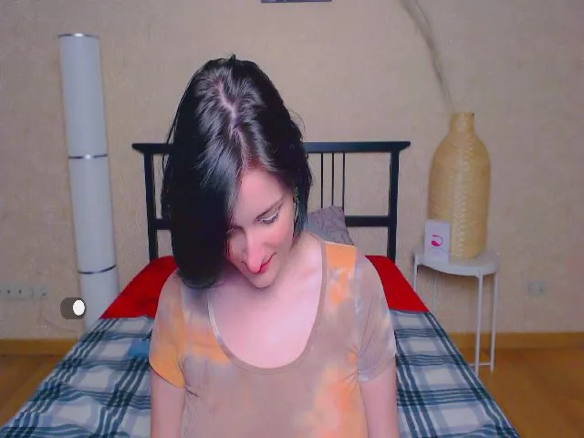 Live sex webcam photo for Elise_sweet #260843671