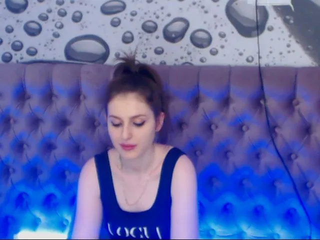 Live sex webcam photo for MaylyWalss #262484020