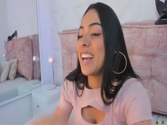 Live sex webcam photo for Kendry_ #257122110