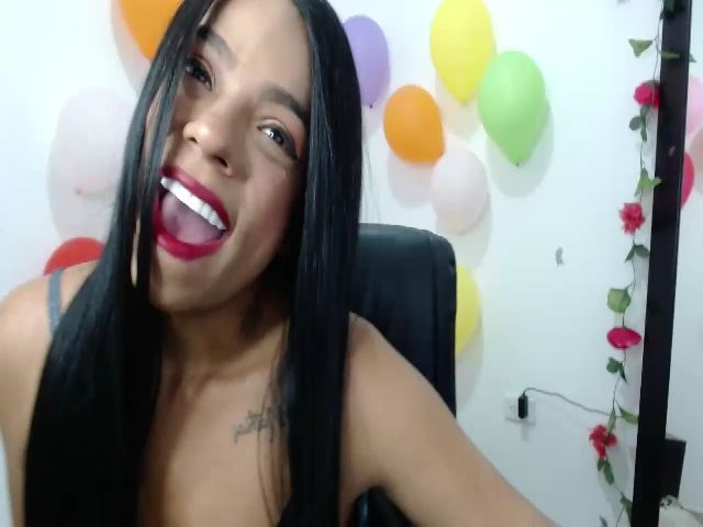 Live sex webcam photo for ViK_Chicas #254773556