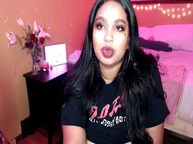 Live sex webcam photo for StoneyReign #254726287