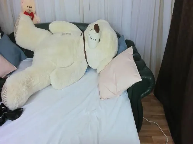 Live sex webcam photo for DreamGirl225 #252823860