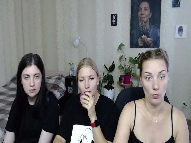 Live sex webcam photo for UrBlack_Kitty #256196786