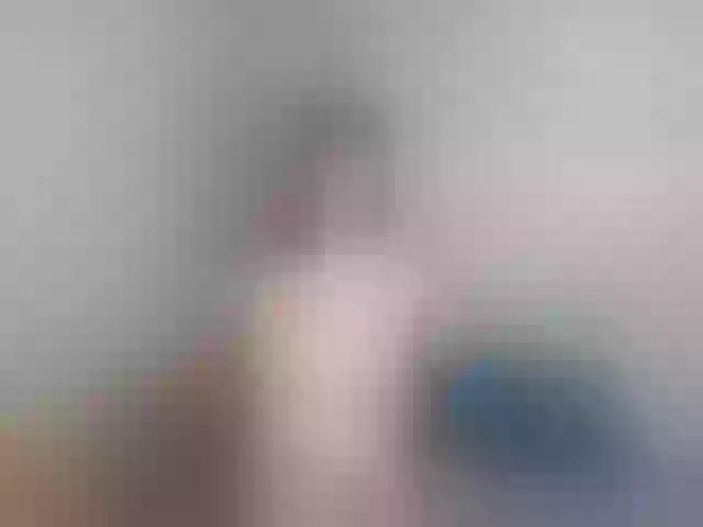 Live sex webcam photo for LovelyCracee #264531829